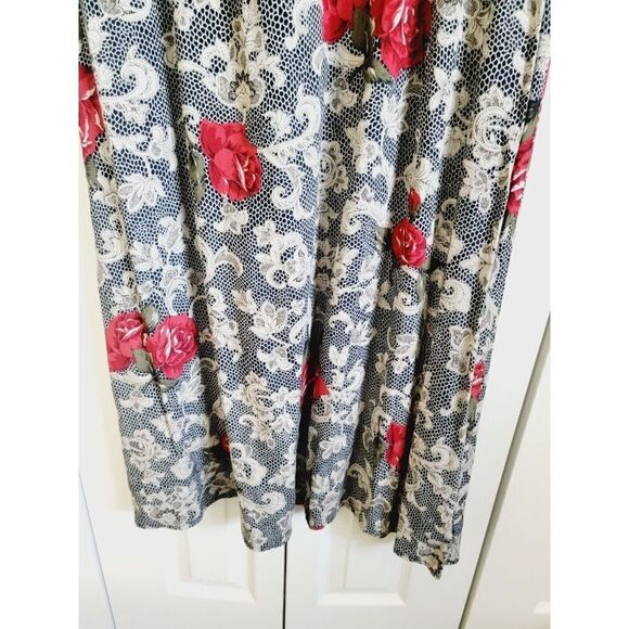 Expressions Women’s 14 Maxi Dress Zip Rear Red Roses‎ Tank Style Top Rayon - Picture 5 of 8